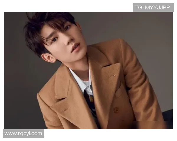 王源与足球巨星亲密互动背后的故事与感悟揭秘 王源与足球巨星亲密互动背后的故事与感悟揭秘